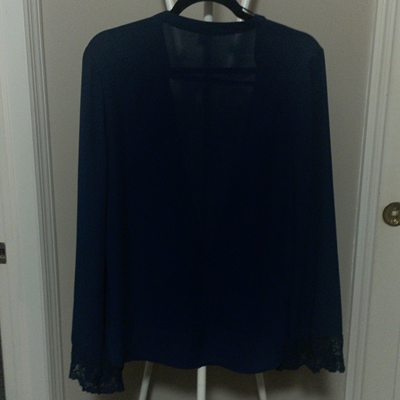 Navy blue top - Picture 4 of 4